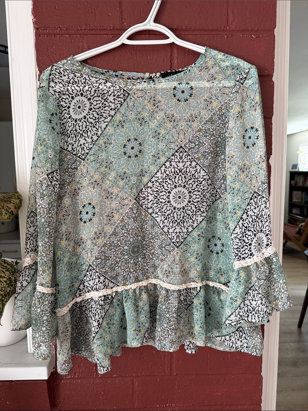Melissa Paige Mint and Black Patchwork Ruffle-Hem Long Sleeve Blouse Medium